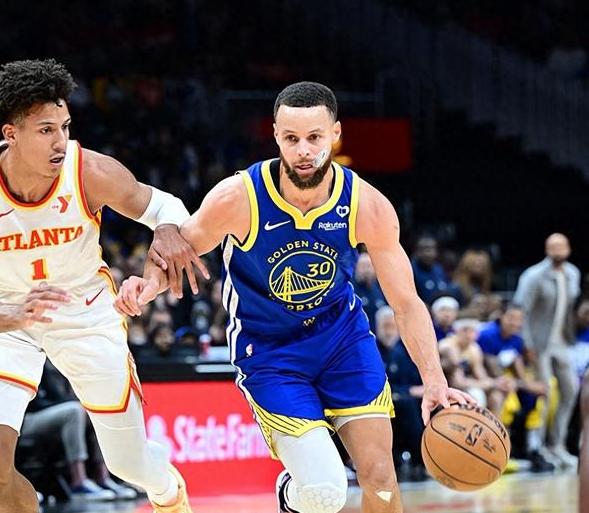 库里在TL比赛中挺进下一轮，战术调整引发热议！的简单介绍-爱游戏棋牌